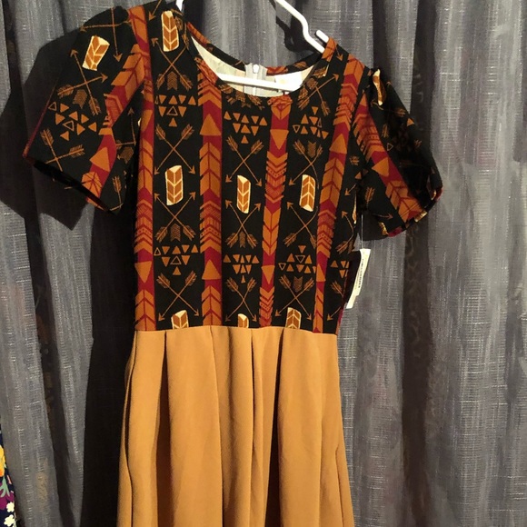 Two toned dress - Picture 2 of 4